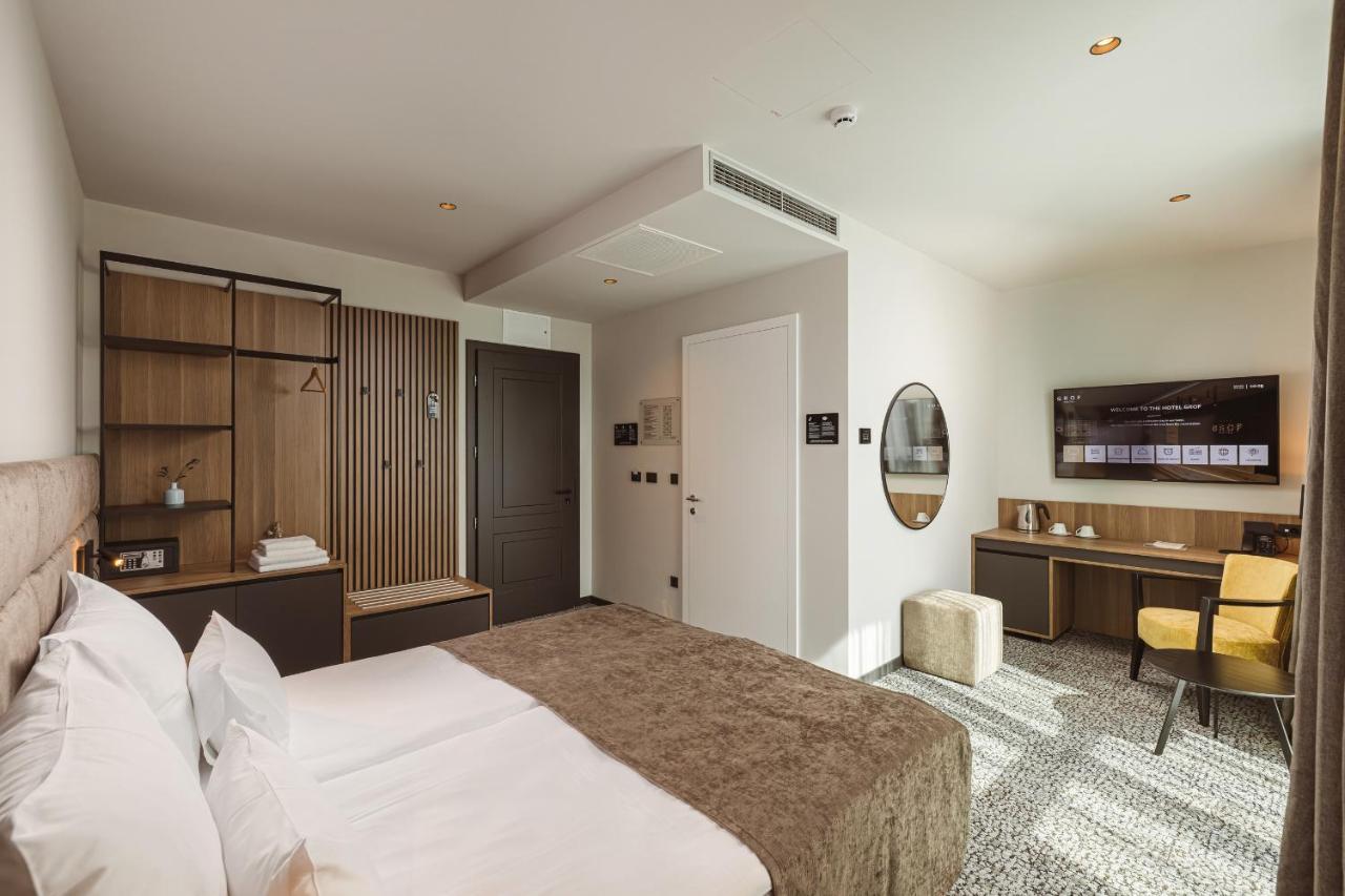 Hotel Grof Vransko Bagian luar foto